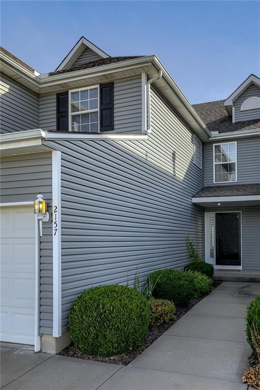 Building Photo - 2157 SW Rambling Vine Rd