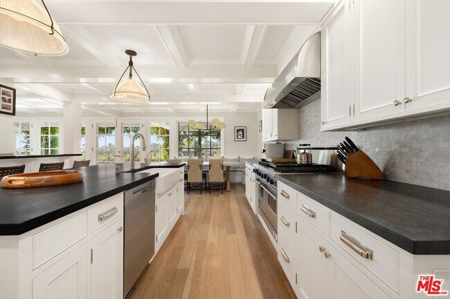 Building Photo - 521 Spoleto Dr