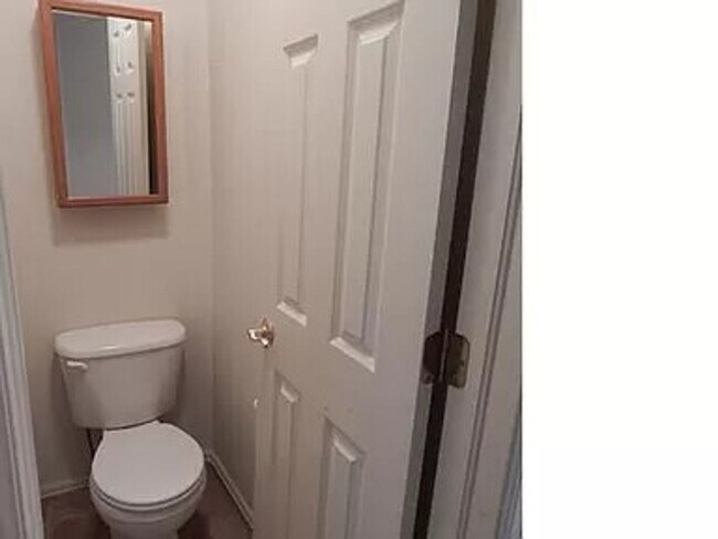 Building Photo - Amazing Home in Desirable District 20 – No...