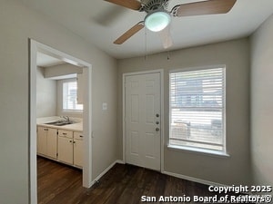 Building Photo - 2802 Lasses Blvd