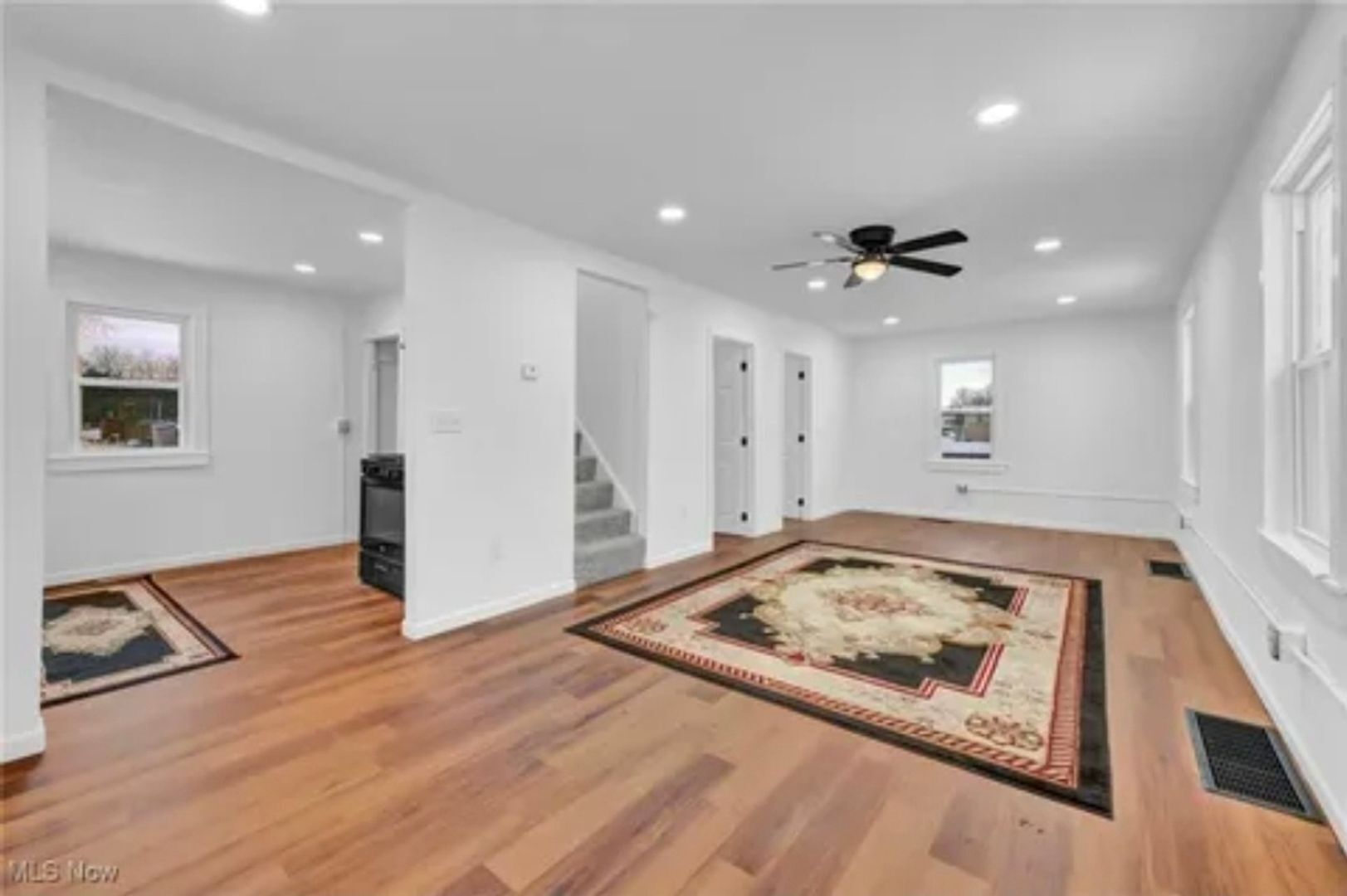 Building Photo - 1504 14th St SE