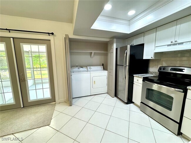 Building Photo - 16080 Dublin Cir
