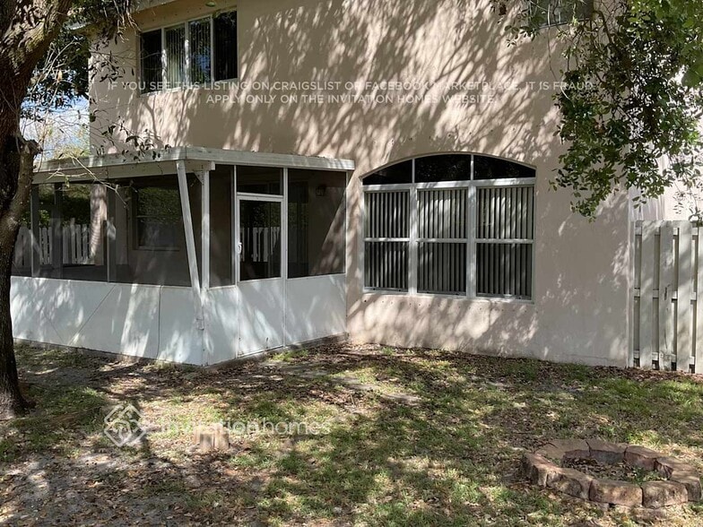 Building Photo - 1920 NW 78th Terrace