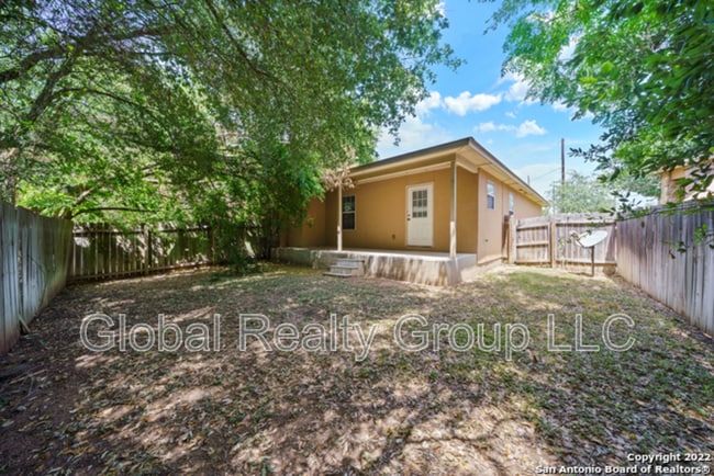 Building Photo - 280 Rosalie Dr