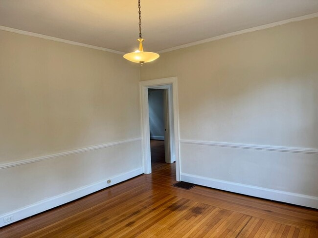 Building Photo - 3590 Outlook Ave
