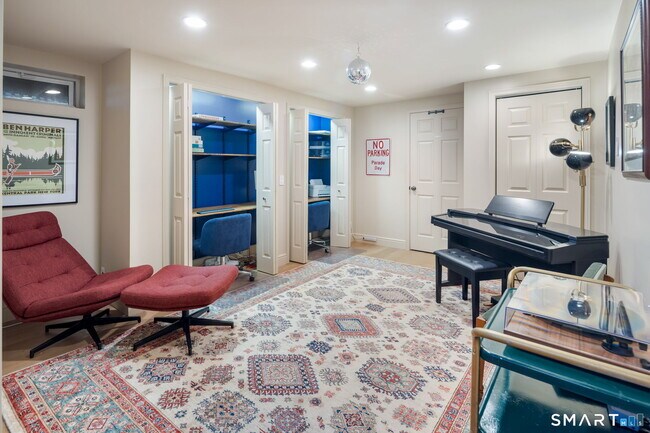 Building Photo - 12 Splitrock Rd