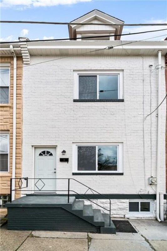 Primary Photo - 117 Van Braam St