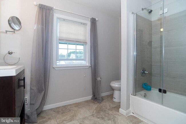 Building Photo - 70 Huckleberry Ln