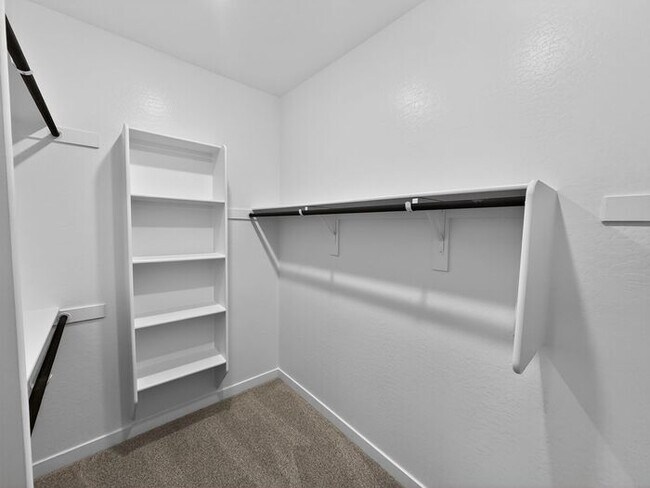 Building Photo - New Home at Wester Gardens! 4 Bedroom 3 Bathrooms!