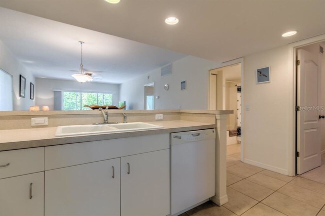 Building Photo - 8151 Memory Ln