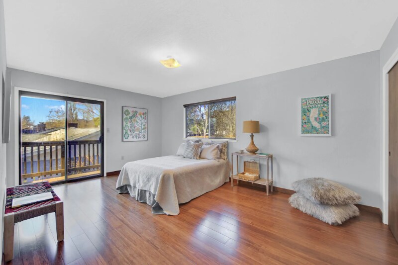 Building Photo - 1706 Adele St