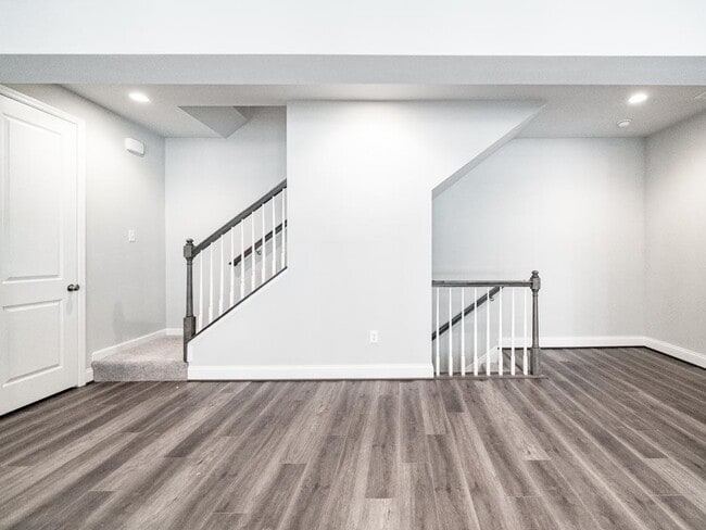 Building Photo - 2120 Westcott Ln