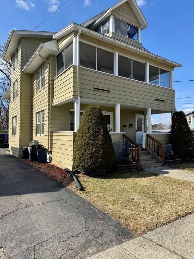 Building Photo - 16 Badger Ave