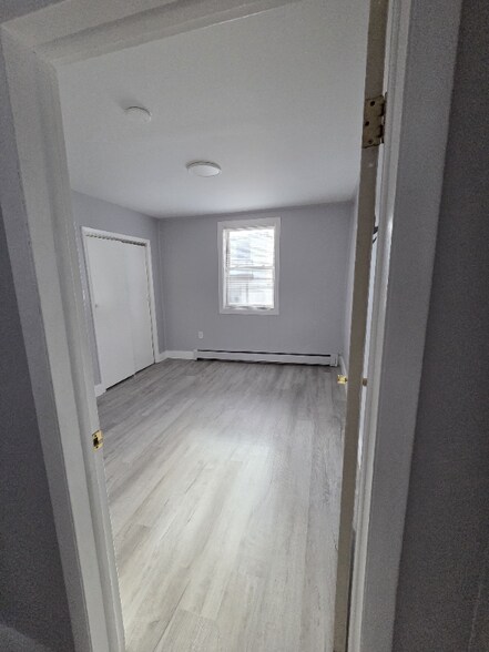 Building Photo - 34 N Earl St