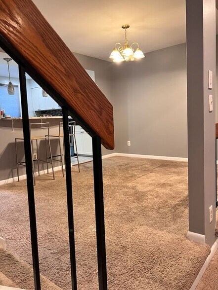 Building Photo - 7134 Ora Glen Ct
