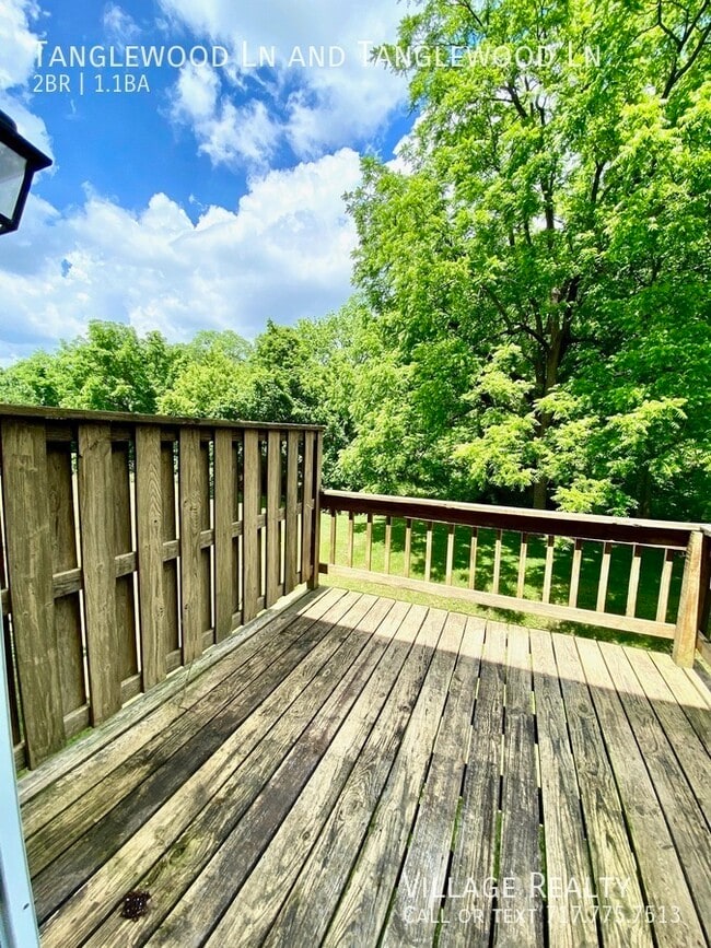 Building Photo - 442 Tanglewood Ln