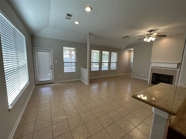 Building Photo - 20115 Monarda Manor Ct