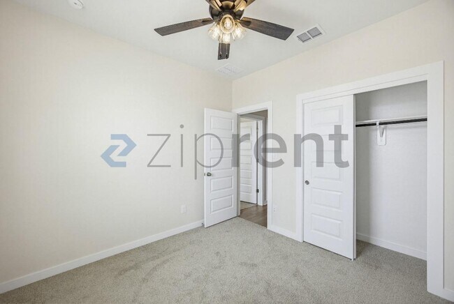 Building Photo - 131 Trifle Trl