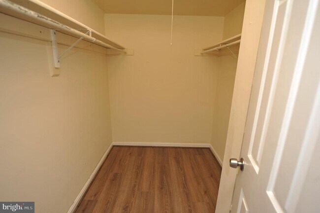 Building Photo - 5707 Olde Mill Ct