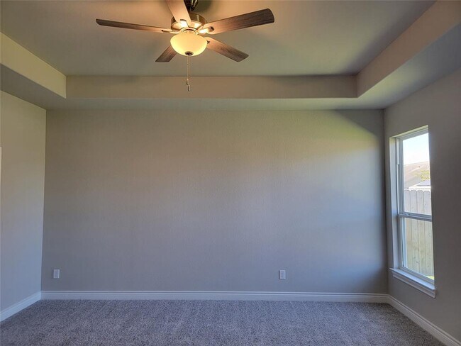 Building Photo - 431 Hunters Xing Dr