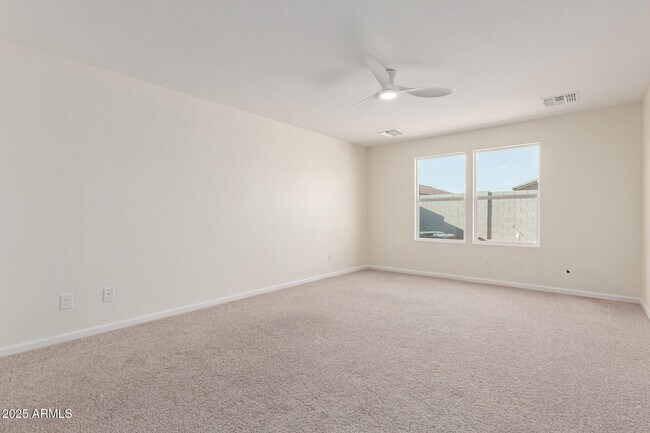 Building Photo - 1610 W Laguna Dr