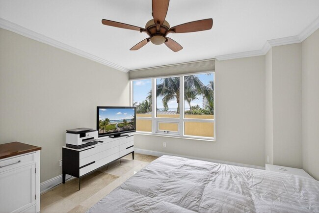 Building Photo - 3800 N Ocean Dr