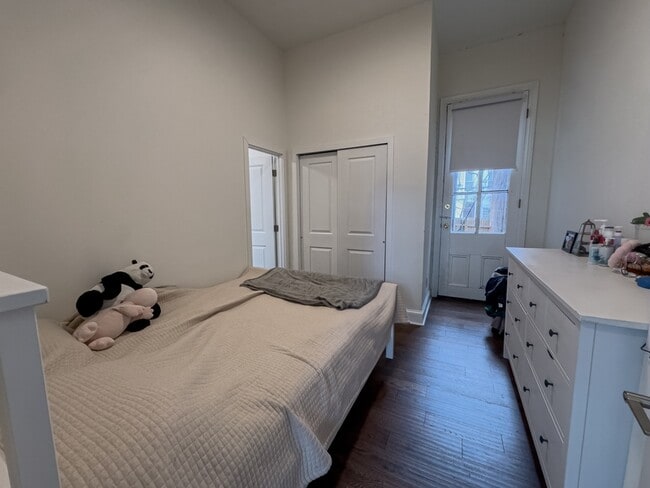 Building Photo - 1832-34 Callowhill St