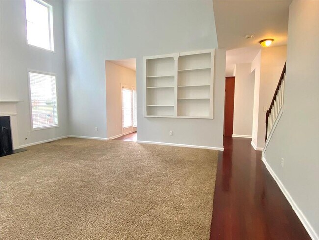 Building Photo - 6405 Knighted Ct