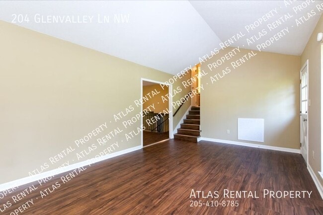 Building Photo - 204 Glenvalley Ln NW
