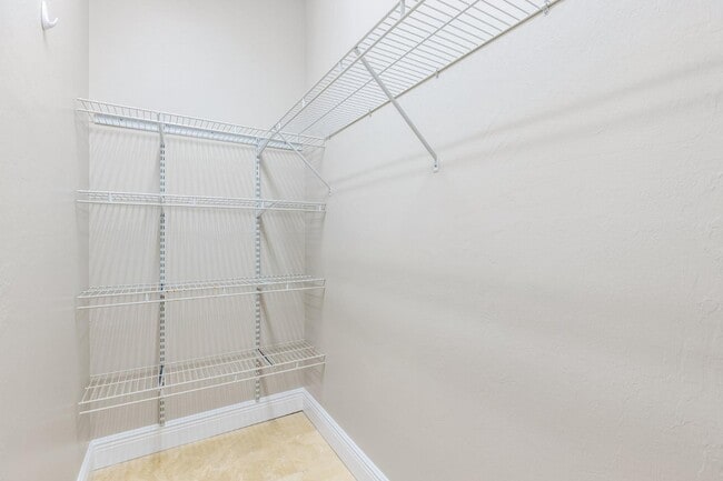 Building Photo - 2228 Soho Bay Ct