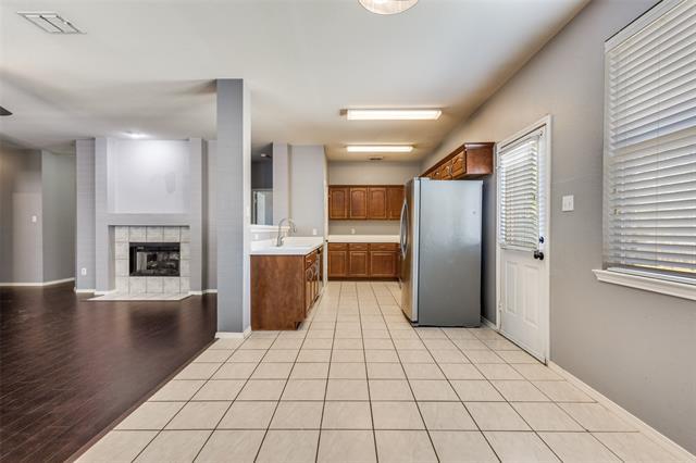 Building Photo - 6412 Courtyards Dr