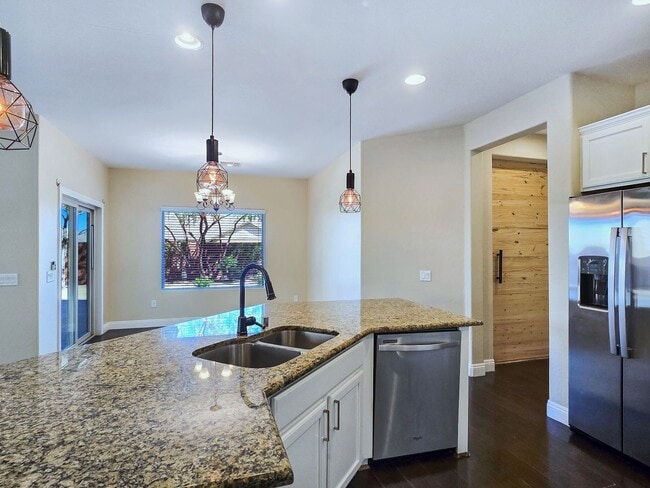 Building Photo - 10667 Harvest Green Way