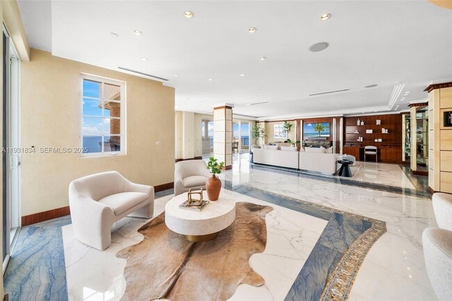 Building Photo - 7471 Fisher Island Dr