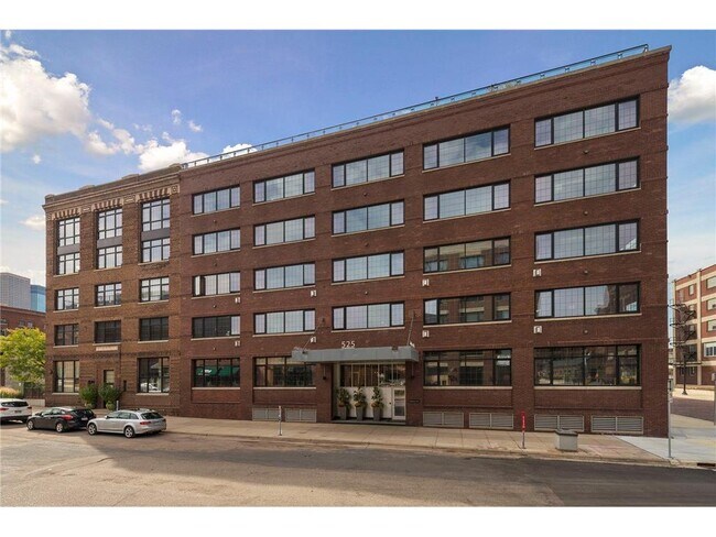 Building Photo - 525 N 3rd St
