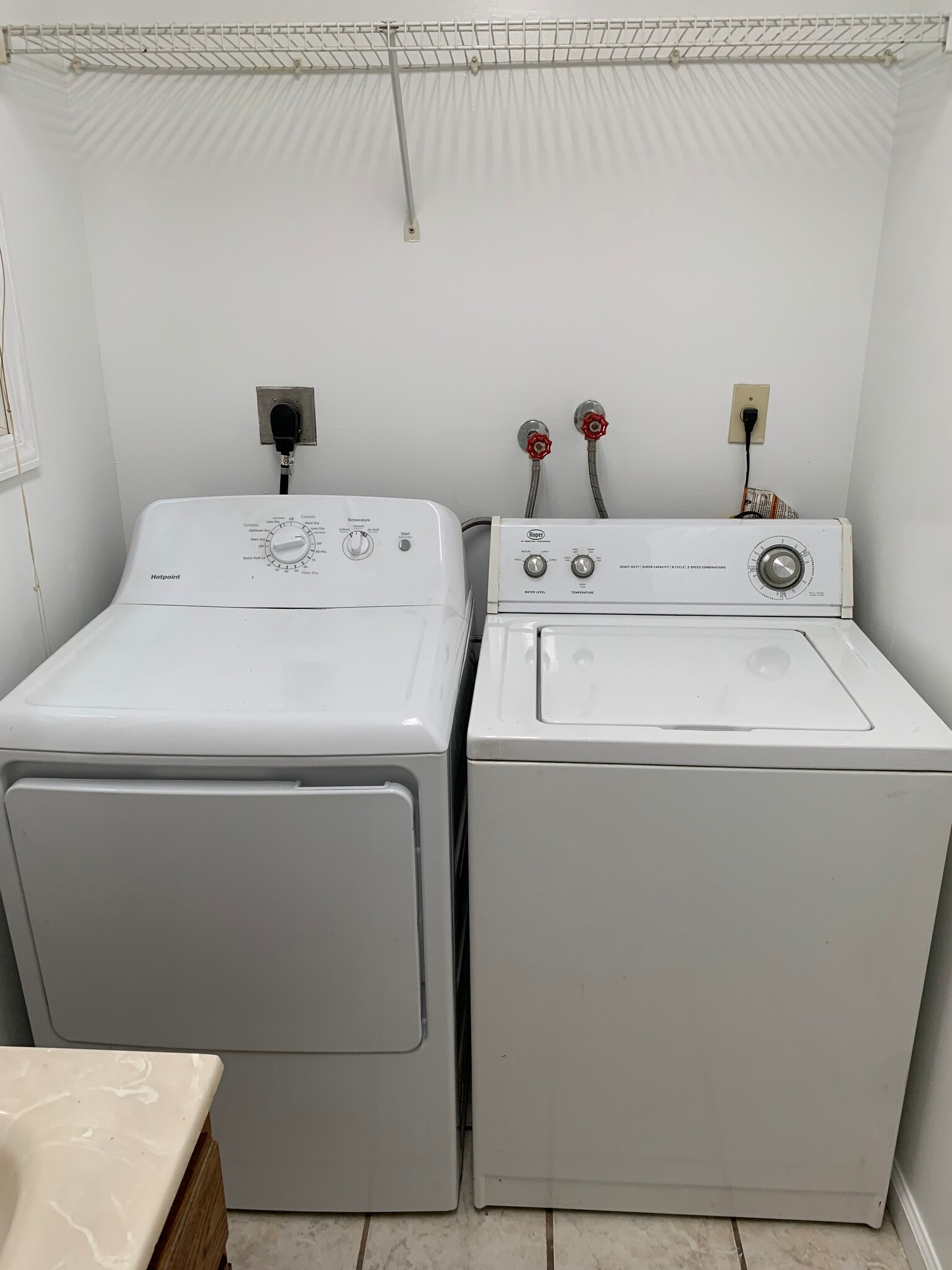 Laundry - 840 Cayton St
