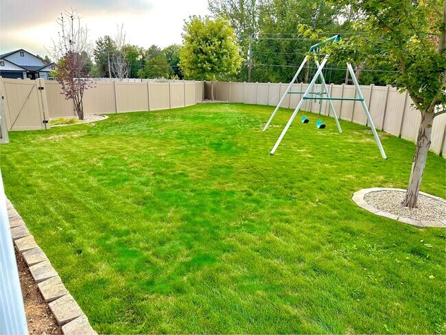 Building Photo - Beautiful 4 Bedroom, 4 Car Garage With Small Trailer Parking in Star