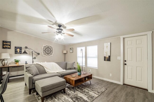 Building Photo - 113 Sunset Ridge