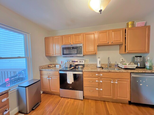 Building Photo - 950 Barton Oaks Pl
