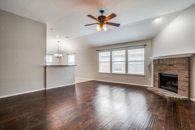 Building Photo - Upgraded 3 bedroom in Master Planned Community of Travis Ranch!!