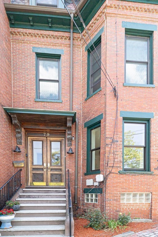 Primary Photo - 79 Fort Ave