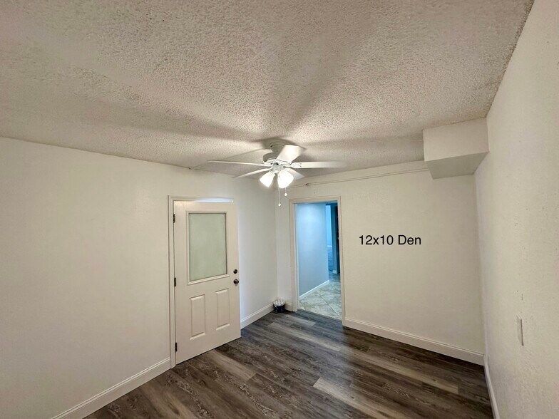 Building Photo - 13631 Eagle Ridge Dr