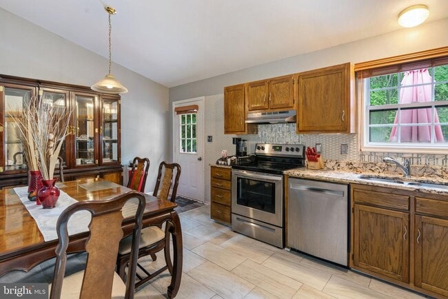 Building Photo - 12258 Catalina Dr
