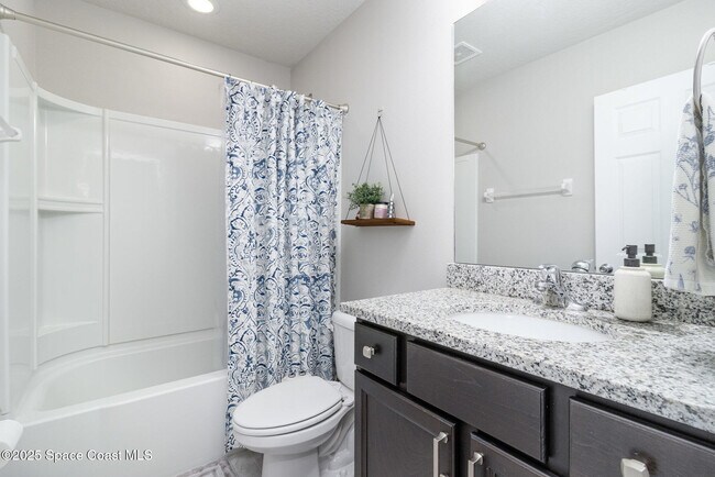Building Photo - 779 Corbin Cir SW