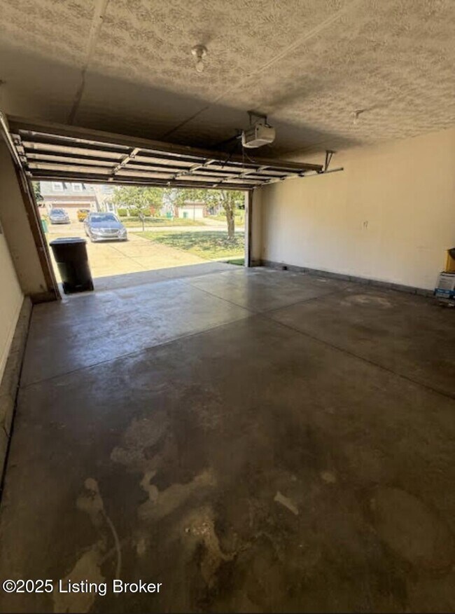 Building Photo - 12402 Bristol Bay Pl