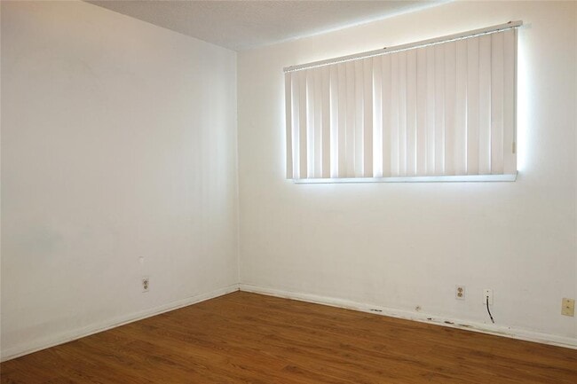 Building Photo - 1416 Cardinal Hill Dr
