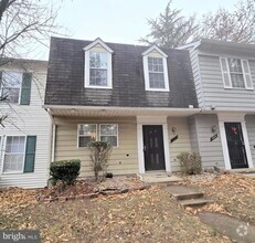 Building Photo - 911 Hilldropt Ct