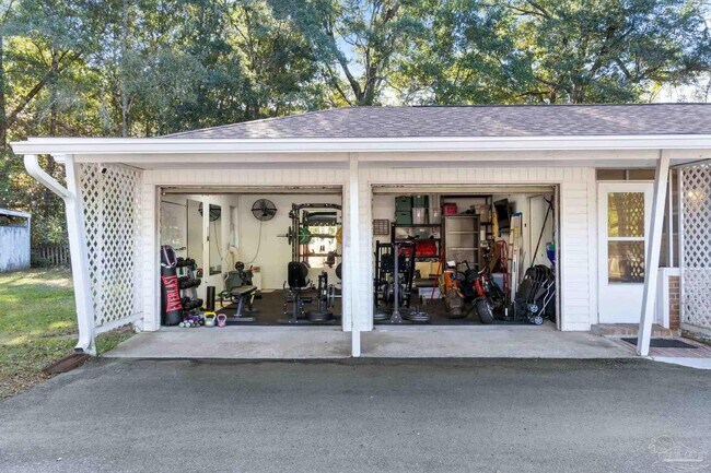 Building Photo - 5276 Springdale Dr
