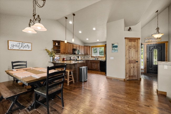 Building Photo - 254 Goat Trail