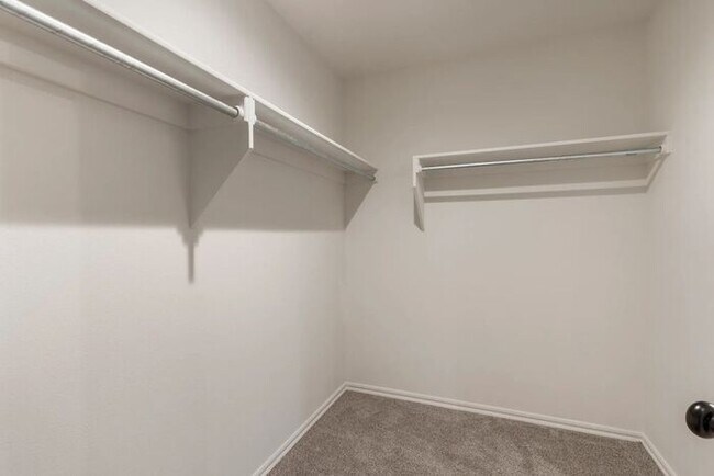 Building Photo - 4 Bedroom Home In Owasso