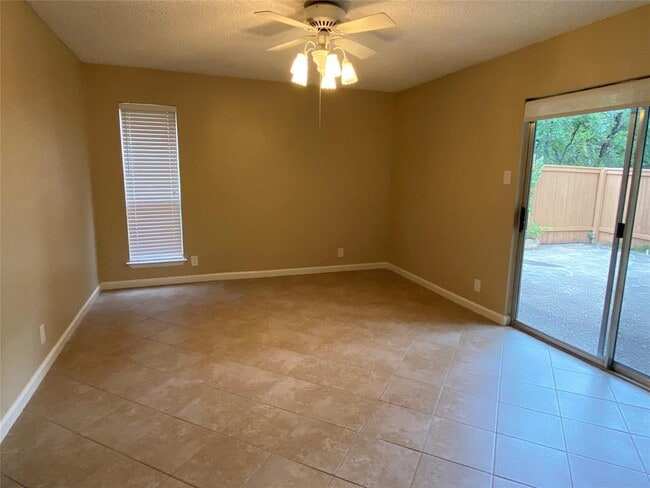 Building Photo - 7922 Ridgeline N
